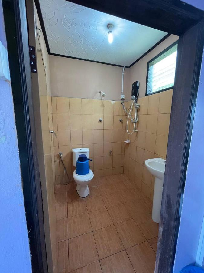 Restu Chalet Tioman Kampong Ayer Batang Екстер'єр фото