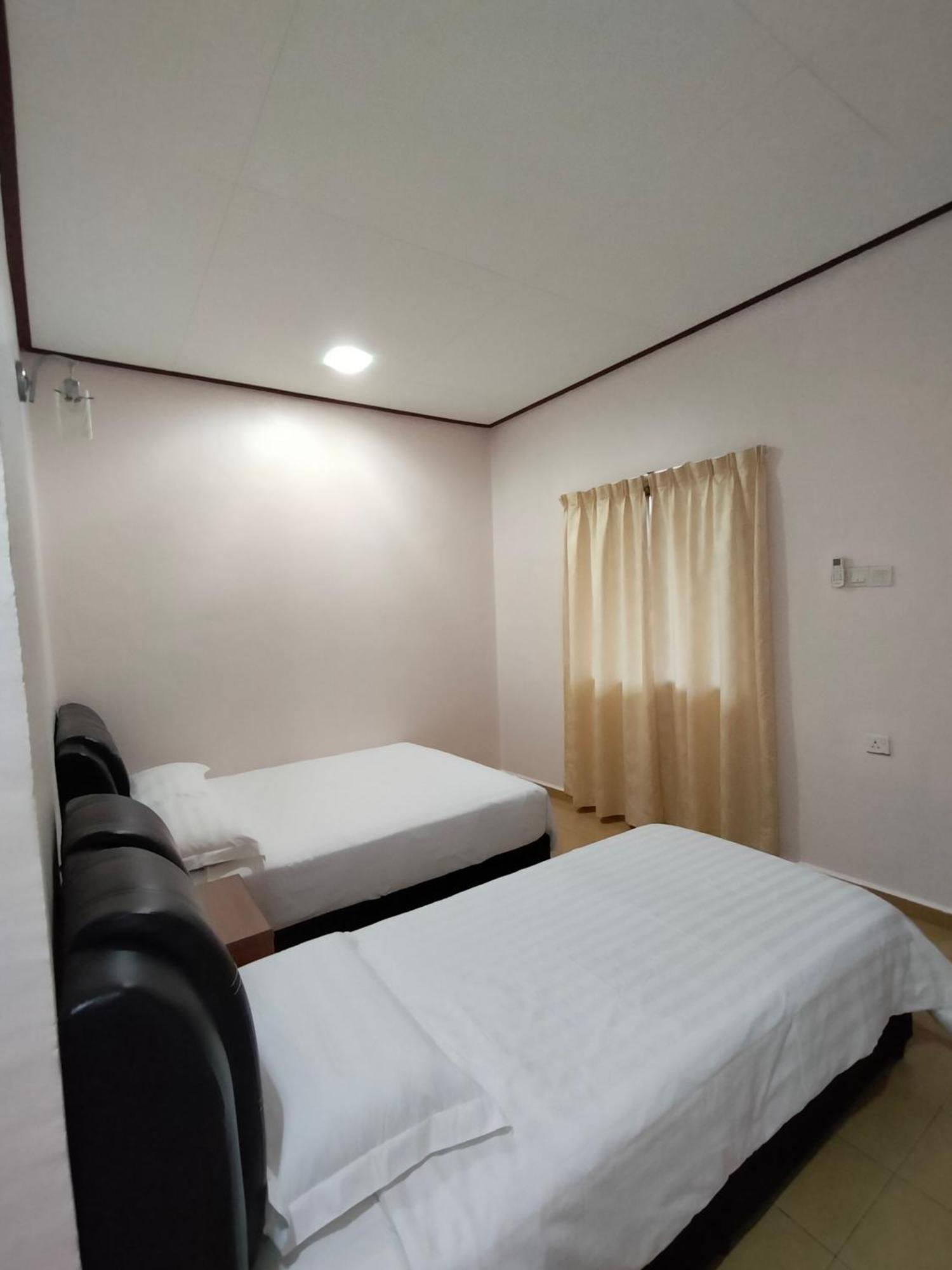 Restu Chalet Tioman Kampong Ayer Batang Екстер'єр фото