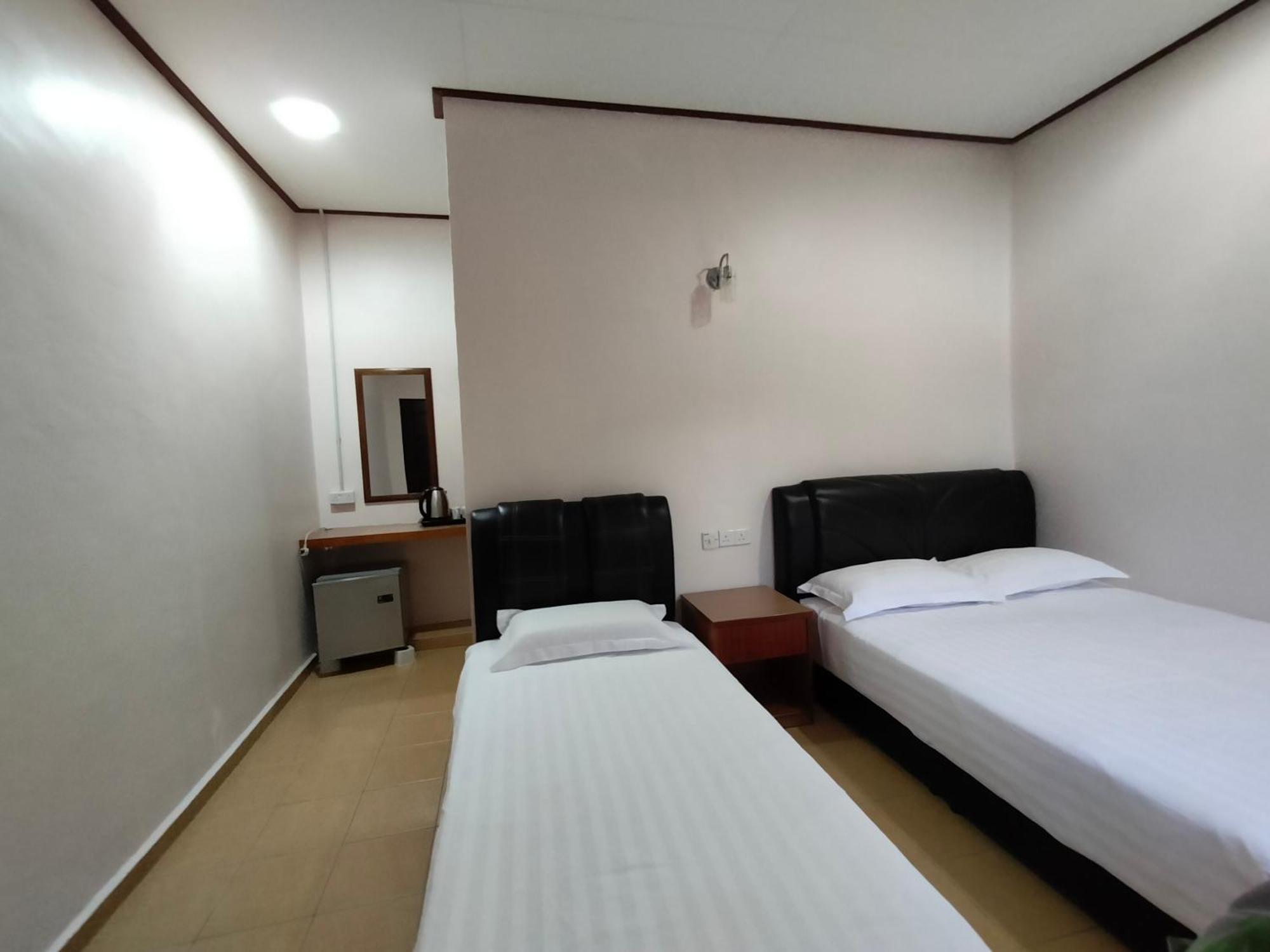 Restu Chalet Tioman Kampong Ayer Batang Екстер'єр фото