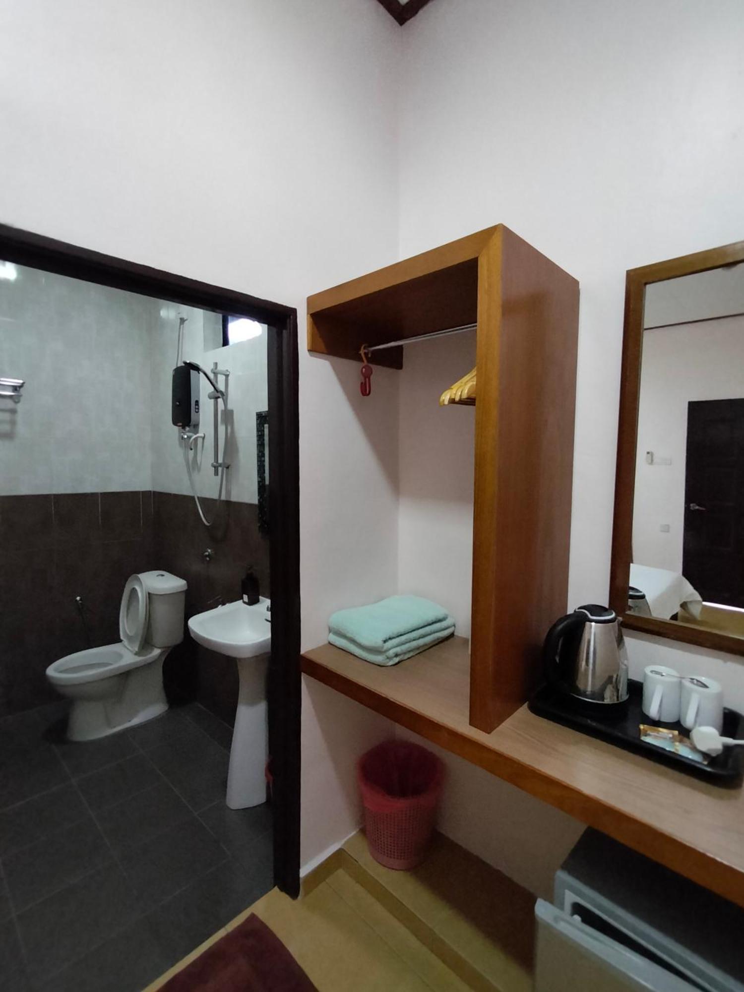 Restu Chalet Tioman Kampong Ayer Batang Екстер'єр фото