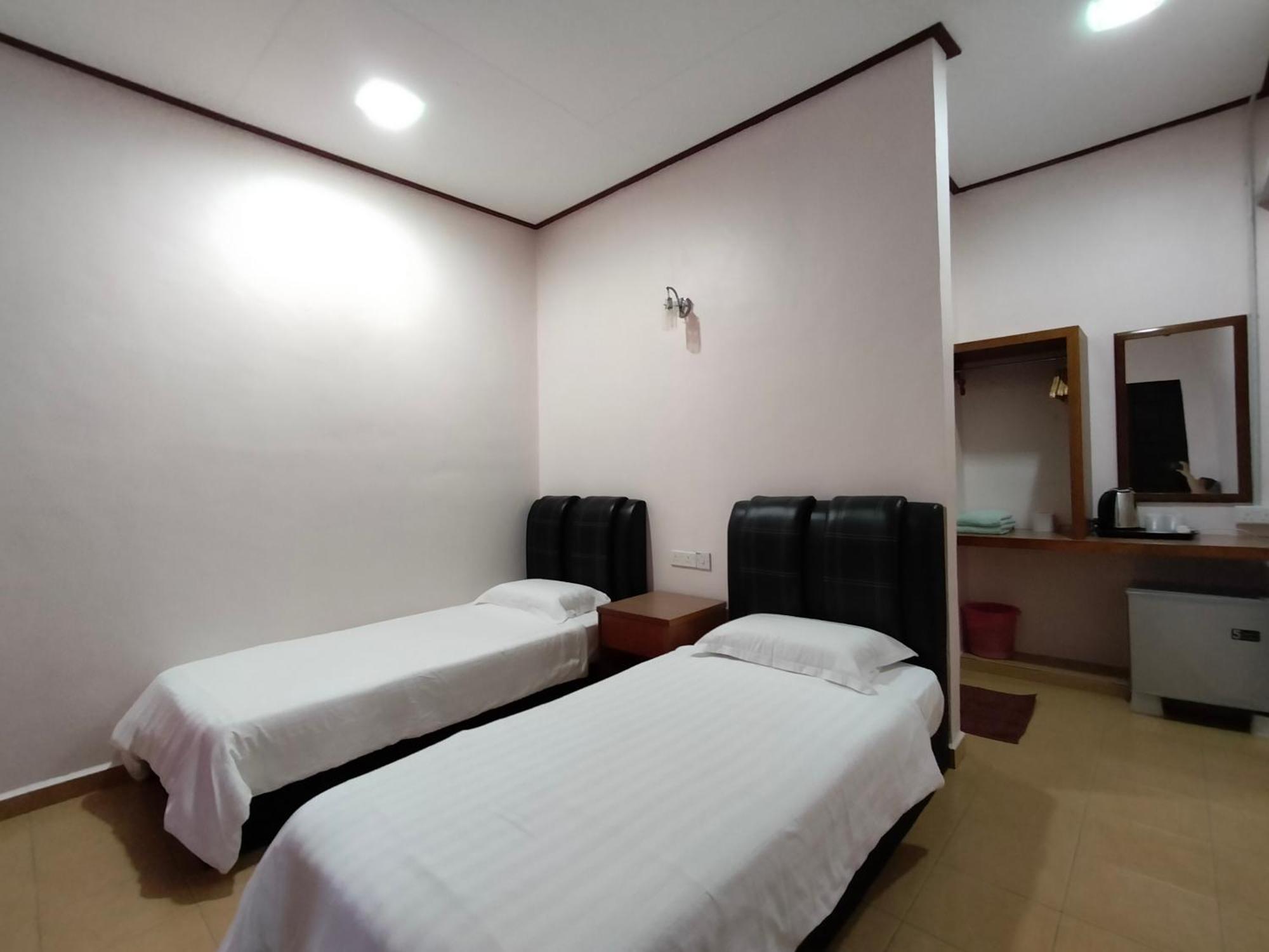 Restu Chalet Tioman Kampong Ayer Batang Екстер'єр фото